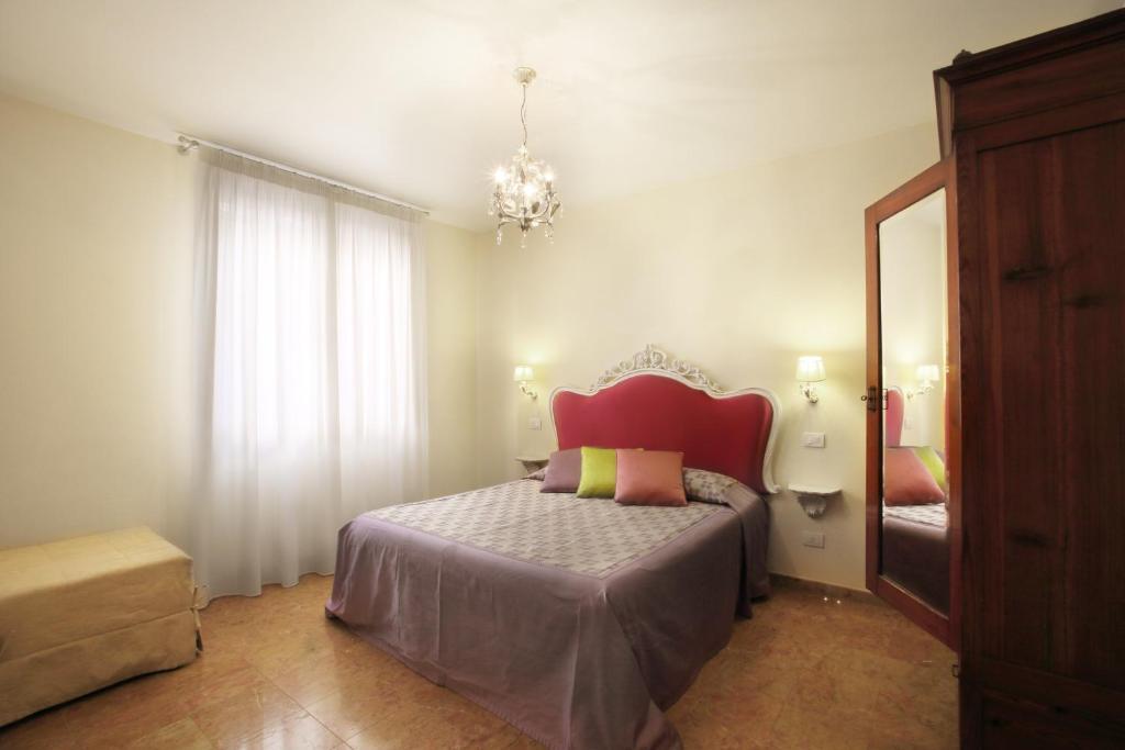 Lucrezia Apartment Florence