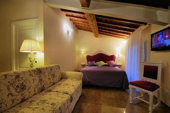 Lucrezia Apartment *